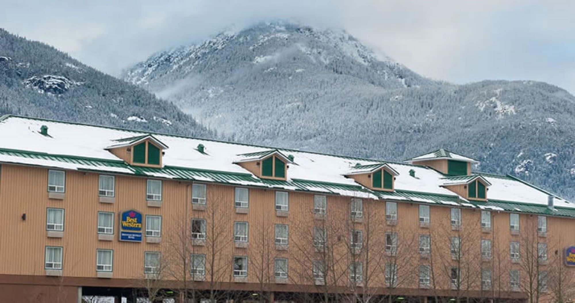 Mountain Retreat Hotel Squamish Buitenkant foto
